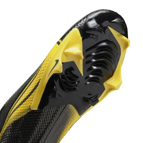 Nike Vapor Edge Pro 360 Black/Yellow Men's Football Cleat 8.5