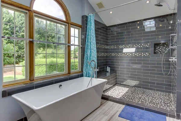 Contempo 4x22 x 12x22 Glass Subway Tile Ivy Hill Tile