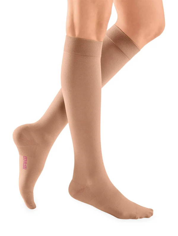 Mediven Plus, 20-30 mmHg, Calf High, Closed Toe Beige, II