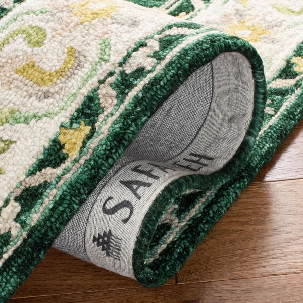 2&3x22 x 9& Runner Area Rug - Green, Safavieh