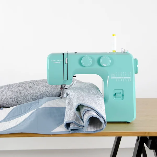 Janome Arctic Crystal Easy-to-Use Sewing Machine