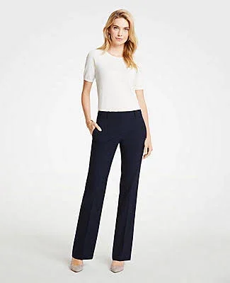 Ann Taylor The Trouser Pant in Seasonless Stretch - Classic Fit Size 4 Perfect Navy Women's