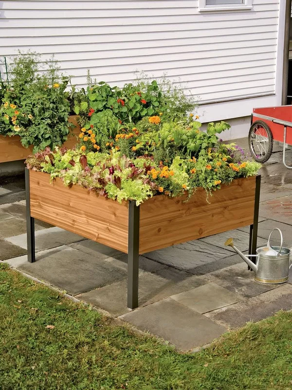 4& x 4& Elevated Cypress Planter Box