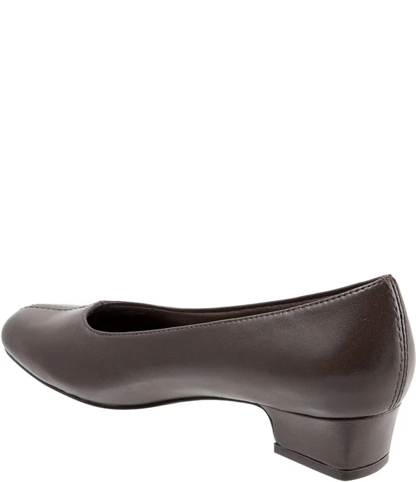 Trotters Doris Pumps, Women's, Mocha, Size: 6.5