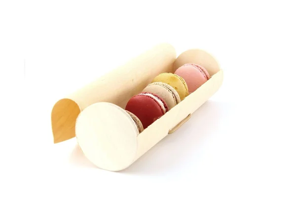 Packnwood 210MAC7CYB Cylindrical Wooden Box with Latch - 2.5 Dia. x 8.9 H in, Pack of 50