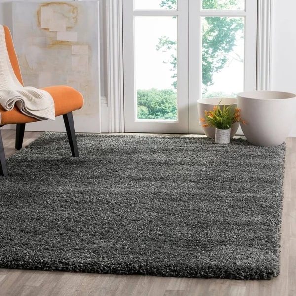 Safavieh Santa Monica Shag SGN725-1010 White Rug 6&7x22 x 6&7x22 Round