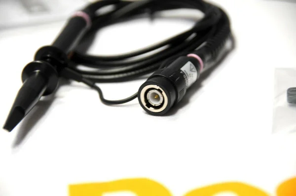 Instek GDS-1072A-U 70 MHz Digital Storage Oscilloscope