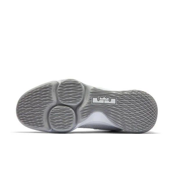 Nike Lebron Witness IV 12