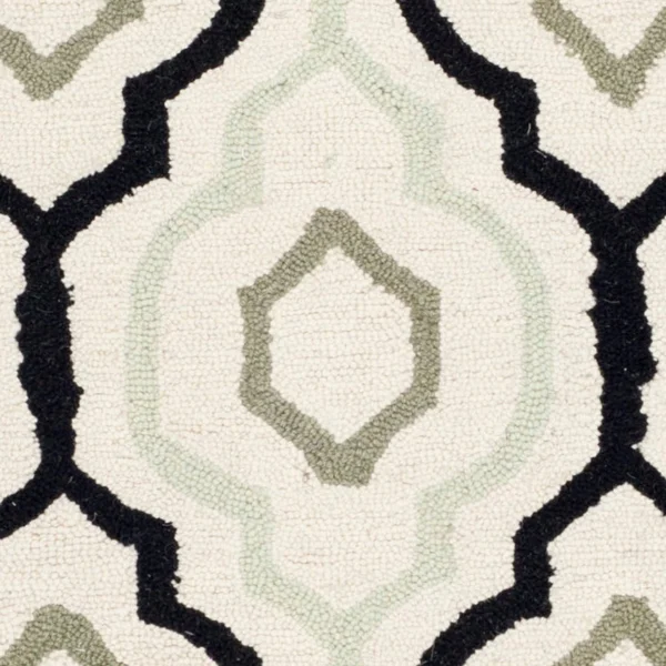 Safavieh Chelsea HK740A 6&0x22 x 9&0x22 Ivory, Black Area Rug
