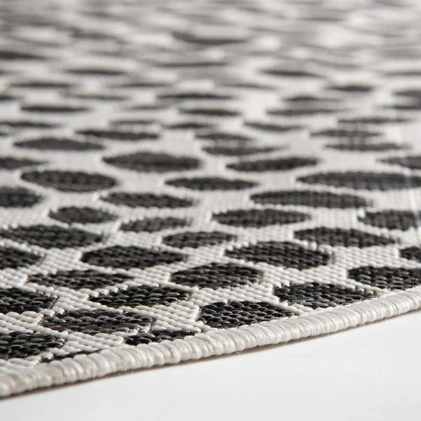Jill Zarin Cape Town Outdoor Rug - 5& 3 x 8& 0 Oval - Black