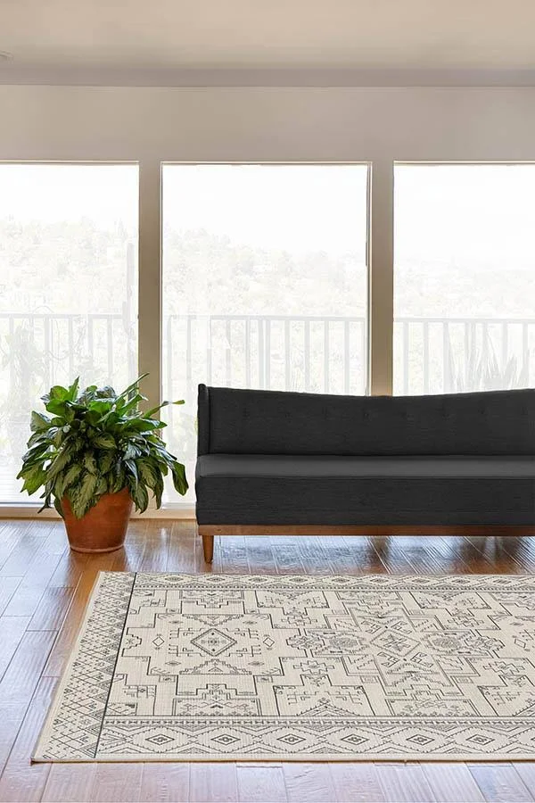 5&x7& - Machine Washable Area Rug, Kid & Pet Friendly, Indoor Rug, Leelu Black & White Rug, Ruggable