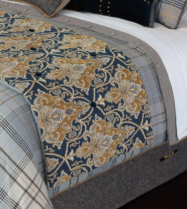 Eastern Accents Arthur Bed Runner Size: King
