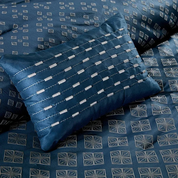 Madison Park - Biloxi 6 Piece Duvet Cover Set - Navy - Full/Queen