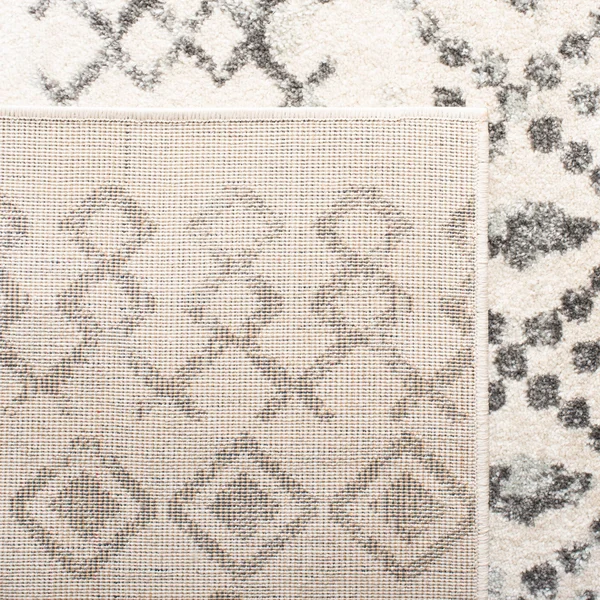 Safavieh Tulum Herbert Distressed Southwestern Area Rug - 6&7 inch x 6&7 inch Round, Ivory/Pink