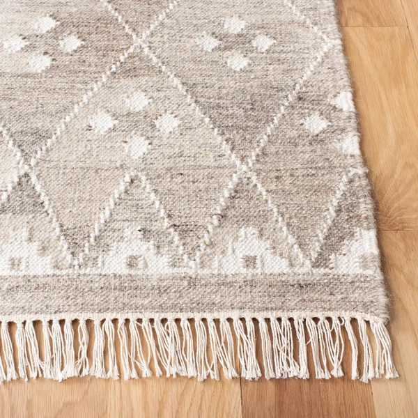 Safavieh Natural Kilim NKM316B 2&3x22 x 6& Natural - Ivory Rug