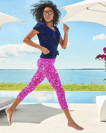 Lilly Pulitzer Women's UPF 50+ Luxletic 21x22 Weekender High Rise Crop Legging (Mandevilla Pink Dont Be A Cheetah) (Size XXS)