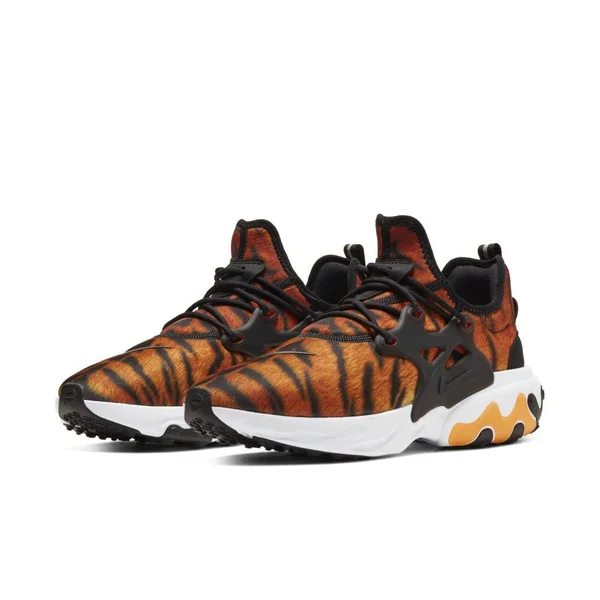 Nike React Presto Premium in Orange - Size 9