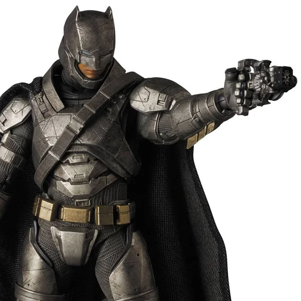 Batman V Superman (Dawn of Justice) Armored Batman MAFEX Action Figure