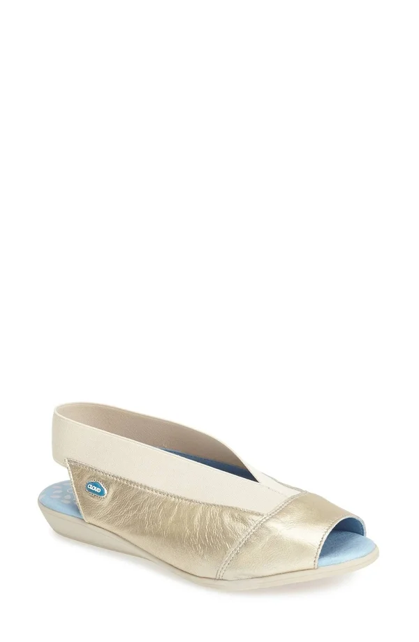 Women's Cloud Caliber Slingback Sandal - Size 9.5-10US - Metallic