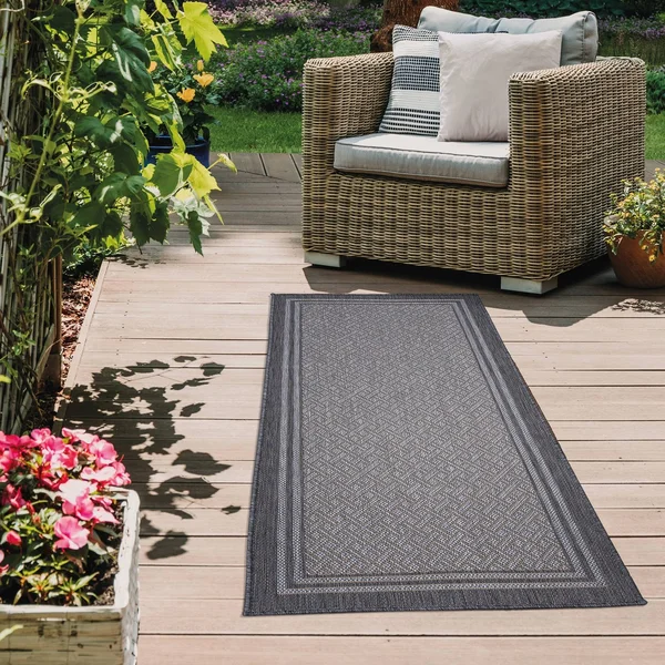 Ottomanson Jardin Collection Black Border Design Flat Weave 5 ft. 3 in. x 6 ft. 11 in. Jute Back Indoor/Outdoor Area Rug