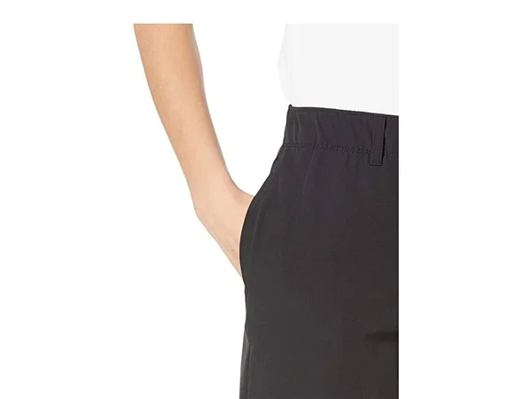 Under Armour Women's Links Shorts - Black - 0