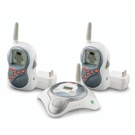 Fisher-Price 900 MHz Digital Private Connection Monitor with Dual Receivers
