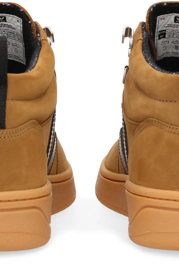 Veja Roraima Anke Boots Tent Black