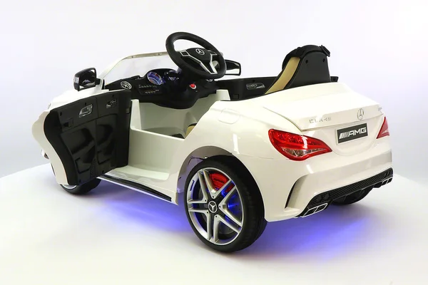2017 Licensed Mercedes CLA45 AMG, Electric Kids Ride-On Car, Girls, 2-5 Years, MP3