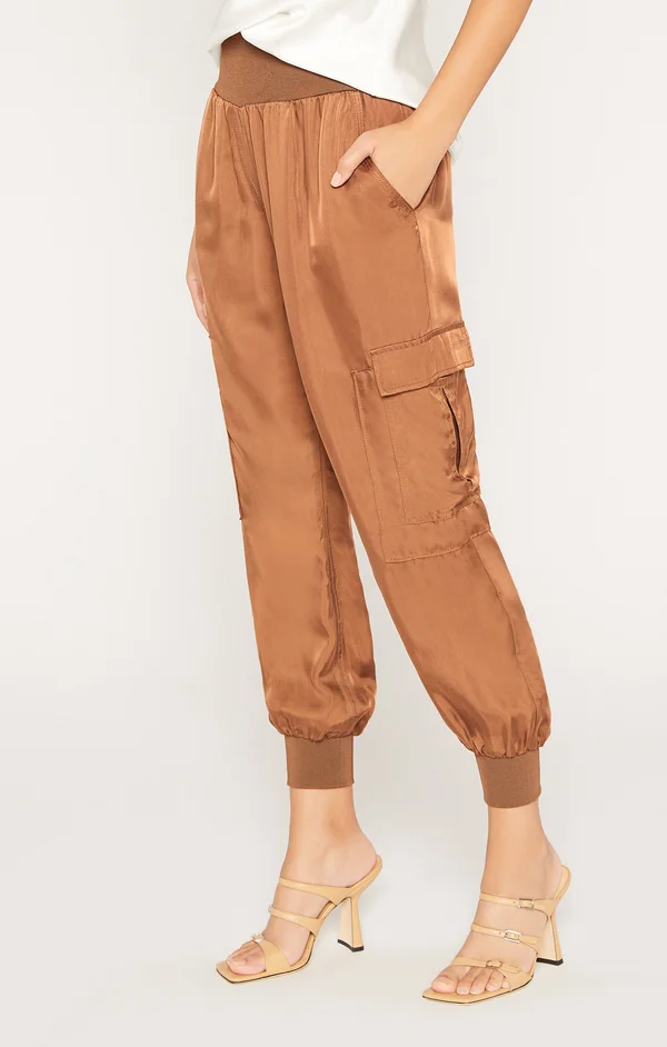 Cinq A Sept Tous Les jours Giles Satin Jogger Pants, Red, Women's, S
