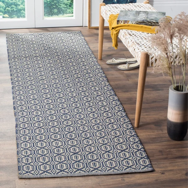 Safavieh Montauk MTK333B Ivory, Navy Rug 2&3x22 x 8& Runner