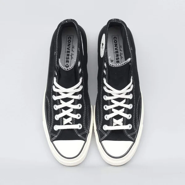 Converse Chuck 70 Suede Hi in Black - Size 6
