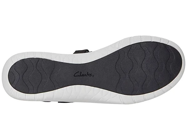 Women's Clarks Adella Lilly Slip-On - Black - Size 9