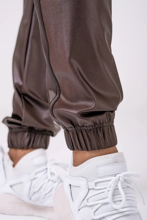 Nebbia Sports Drop Crotch Pants 529 Brown, L