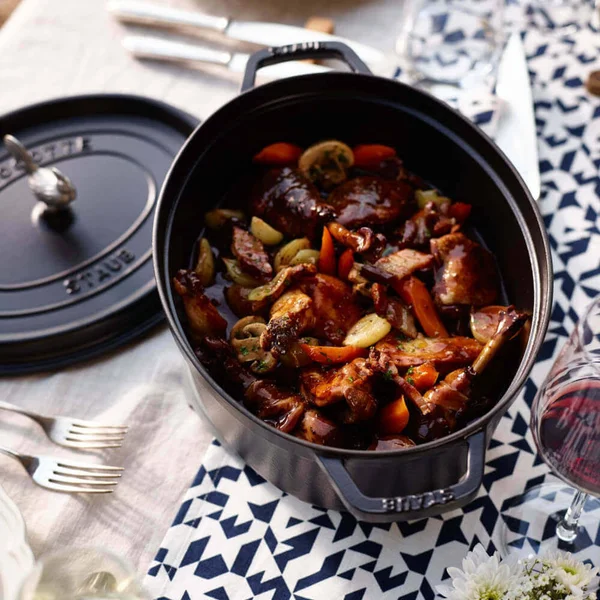Staub Cocotte Oval 31cm Grenadine Red