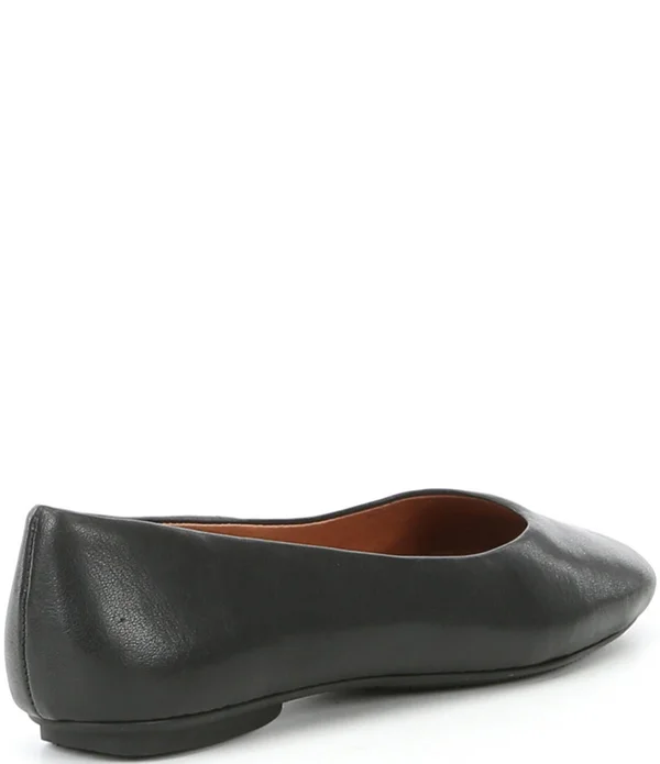 Gentle Souls by Kenneth Cole Women's Eugene Travel Ballet Flat, Size: 9, Black
