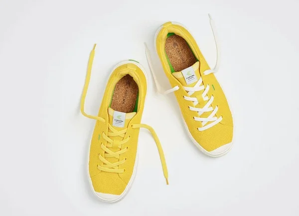 Cariuma IBI Low Sun Yellow Knit Sneaker Women - Yellow