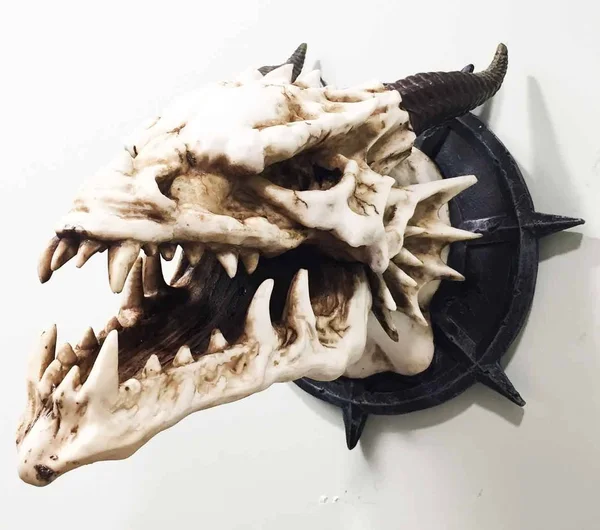 Dungeon Chained Skeletal Dragon Protruding Skull Wall Sculpture Figurine Decor