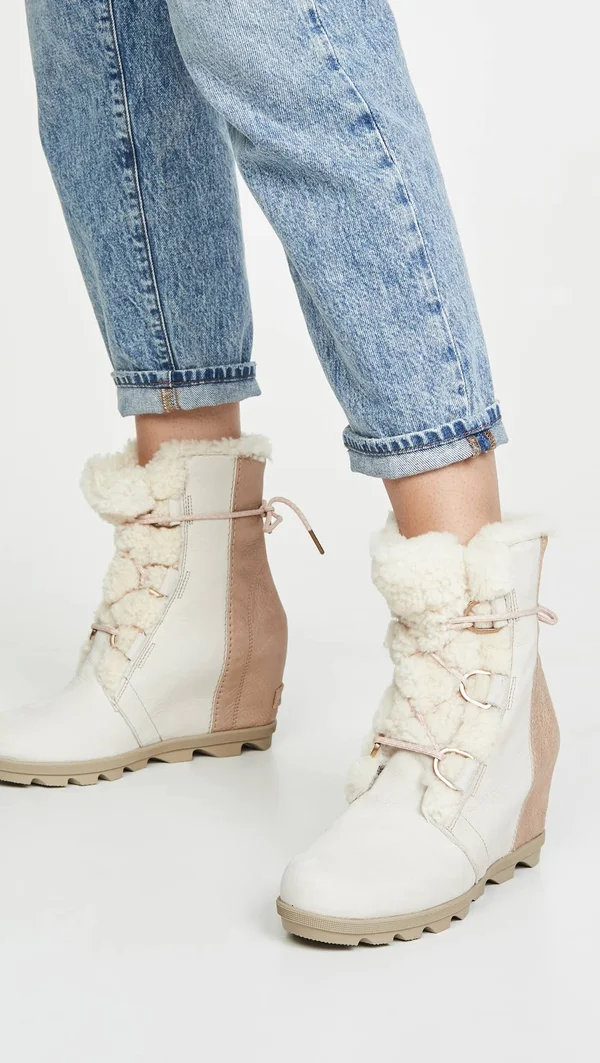 Sorel Women's Joan of Arctic Wedge II Lux Size 9.5 - Natural