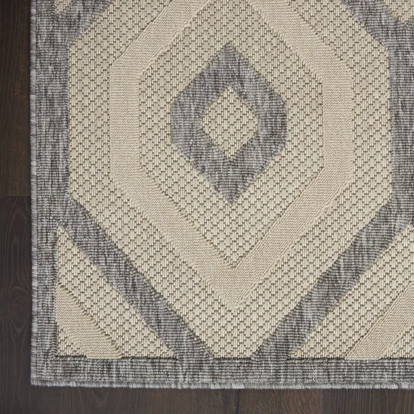 6'x9' Rectangle Indoor and Outdoor Loomed Geometric Area Rug Off-White, White - Nourison