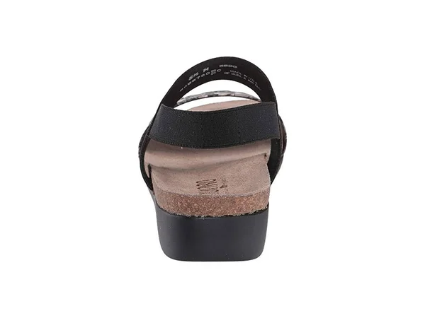 Munro Women's Pisces - Dark Floral Print Size: 10 W
