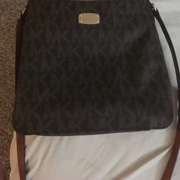 Michael Kors Jet Set Travel Large Messenger - Brown