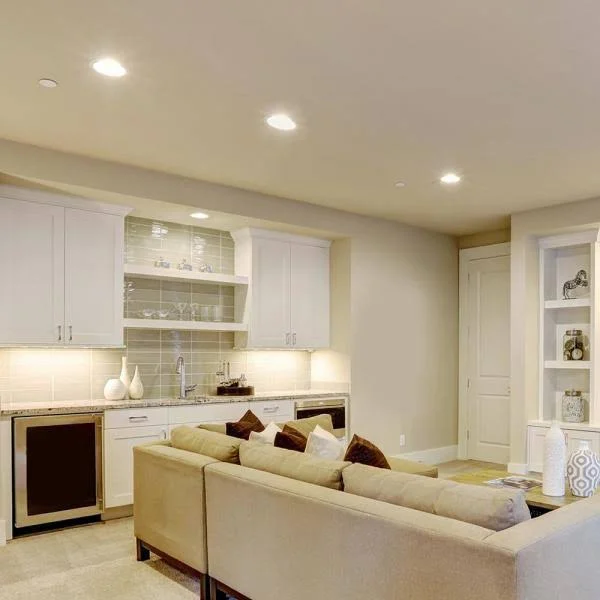 Designers Fountain 6-in White Baffle Recessed Light Trim - RB6WH9T9027-12