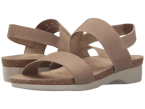 Munro Women's Pisces - Taupe Nubuck Size: 7.5 W
