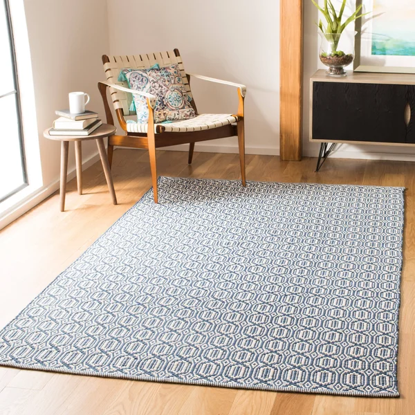Safavieh Montauk MTK333B Ivory, Navy Rug 2&3x22 x 8& Runner