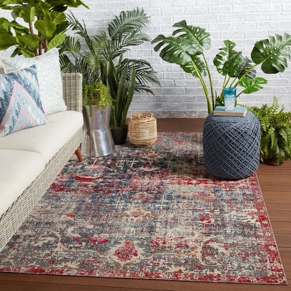 Amorette Indoor/ Outdoor Oriental Area Rug - Red/Beige - 4' x 6'