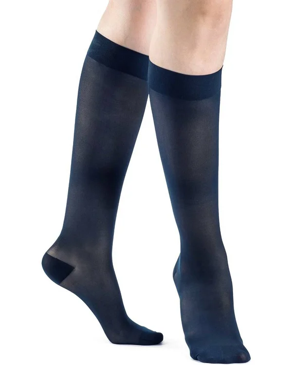 Sigvaris 783C 30-40 mmHg Eversheer Knee Highs