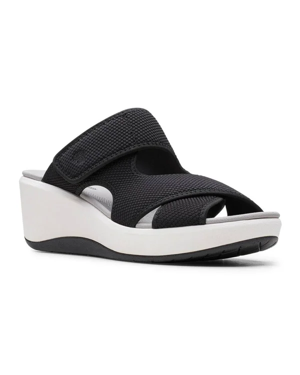 Women's Clarks Cloudsteppers Cali Reef Wedge Sandal - Black - Size 7