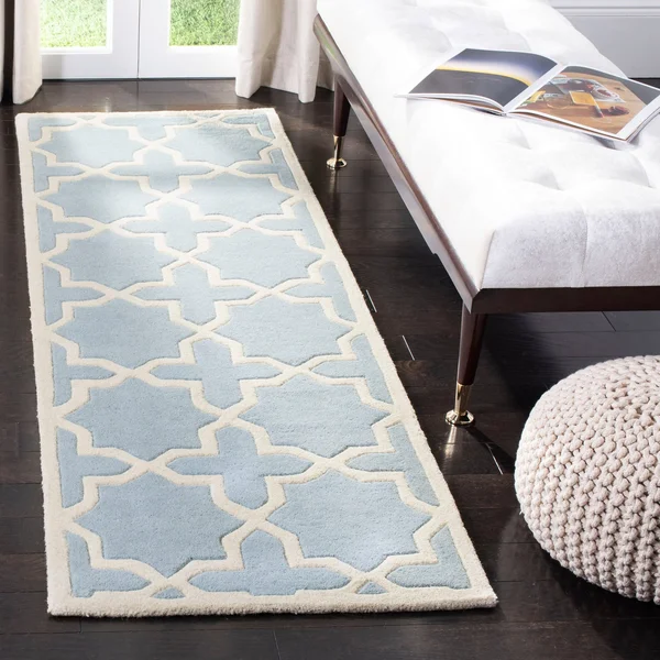 Safavieh 5& x 5& Square Chatham CHT732B Blue, Ivory Rug