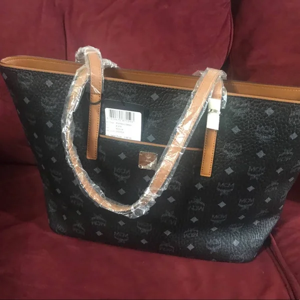 MCM Women's Anya Logo Print Leather Shopper Tote - Black