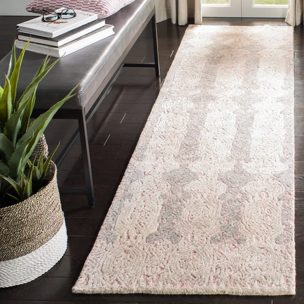Safavieh Glamour Rug Collection GLM536U - Light Pink, Ivory - 3& x 5&
